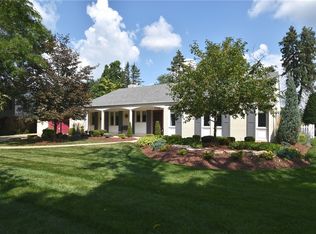 110 Highridge Cir, Pittsburgh, PA 15234