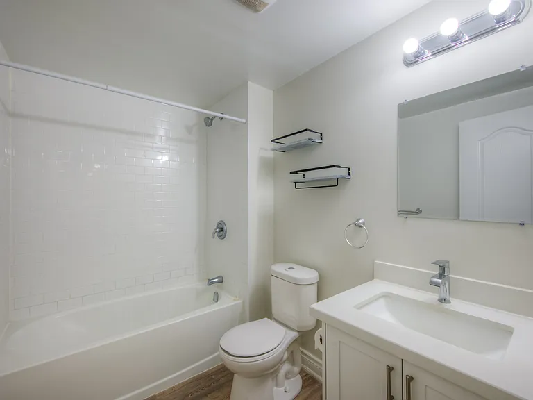 55 Woolley St #203 — Photo 6