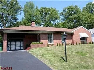 567 W Lockwood Ave photo 1