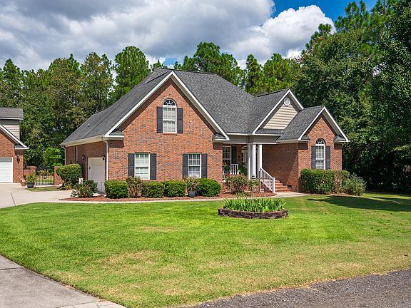 5th image of 228 Saddlebrook Trl