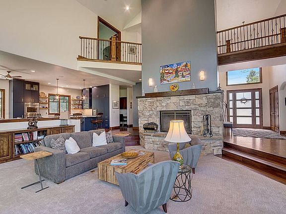 4th image of 1236 Cottonwood Ln