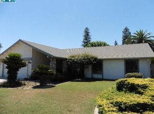 2539 E Howard Ave, Visalia, CA 93292