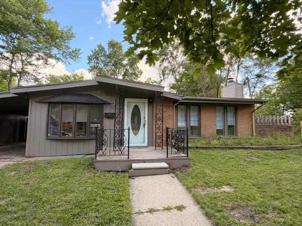 13311 Oak Crest Ct, Oak Park, MI 48237
