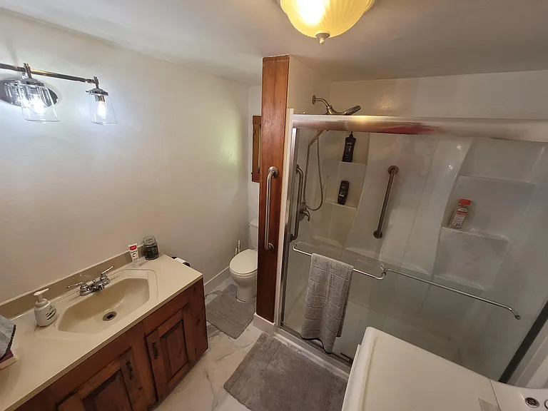 196 Forest Ave — Photo 8
