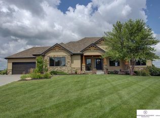 22026 Chancellor Rd, Elkhorn, NE 68022