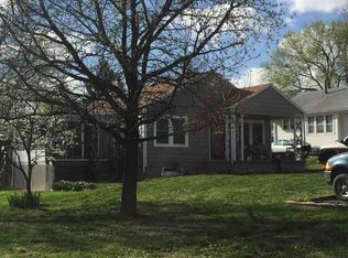 2322 S Claremont Ave, Independence, MO 64052