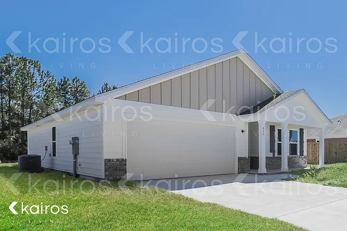 832 Whispering Creek Ave — Photo 2