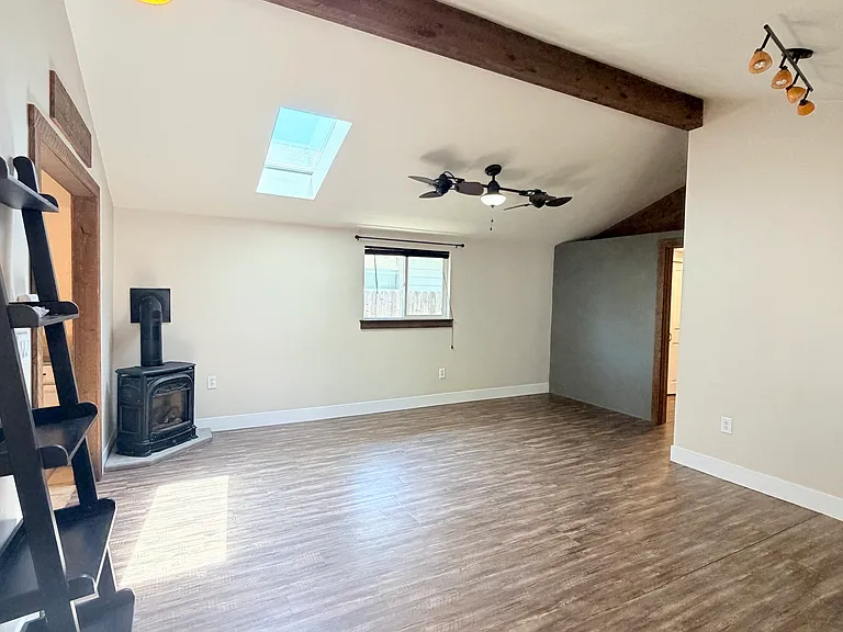 208 Circuit Dr #1 — Photo 2