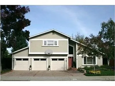 1030 Easy St photo 1