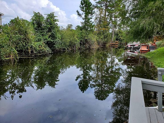 3rd image of 224 Malaysia Island Ln