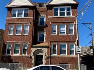 3216 W Cortez St #2W, Chicago, IL 60651