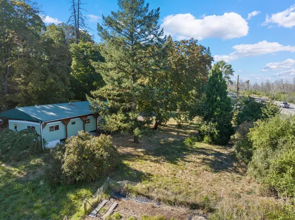 2000 S Pacific Hwy, Talent, OR 97540