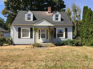 560 Alder St, Mount Angel, OR