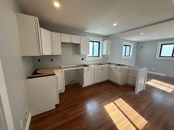 5th image of 7 Fern Avenue