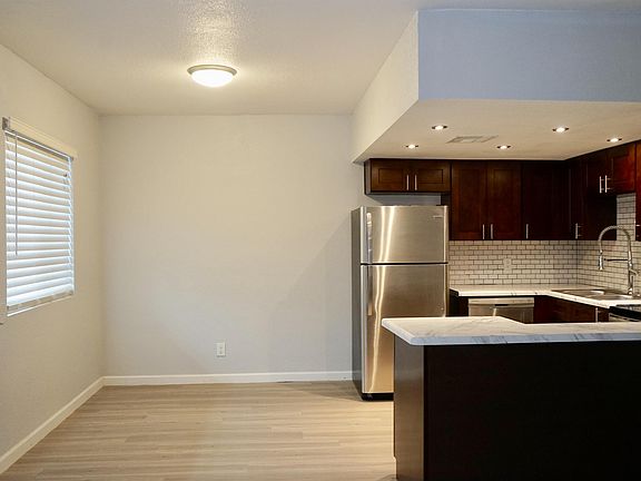2nd image of 1623 W Denton Ln APT 211