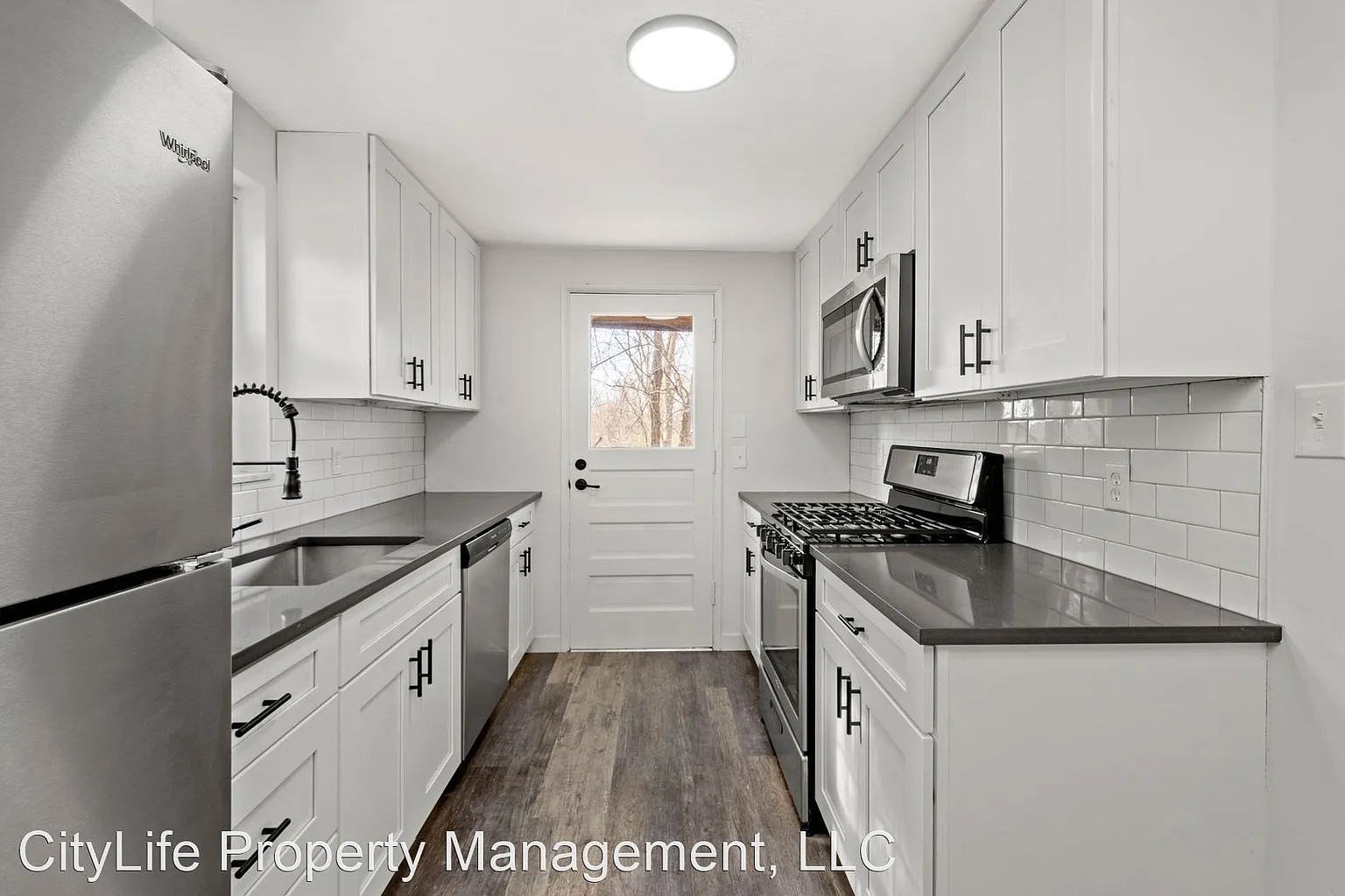3253 Hebron Dr photo 1