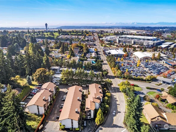 3505 S 160th Street #B4, SeaTac, WA 98188