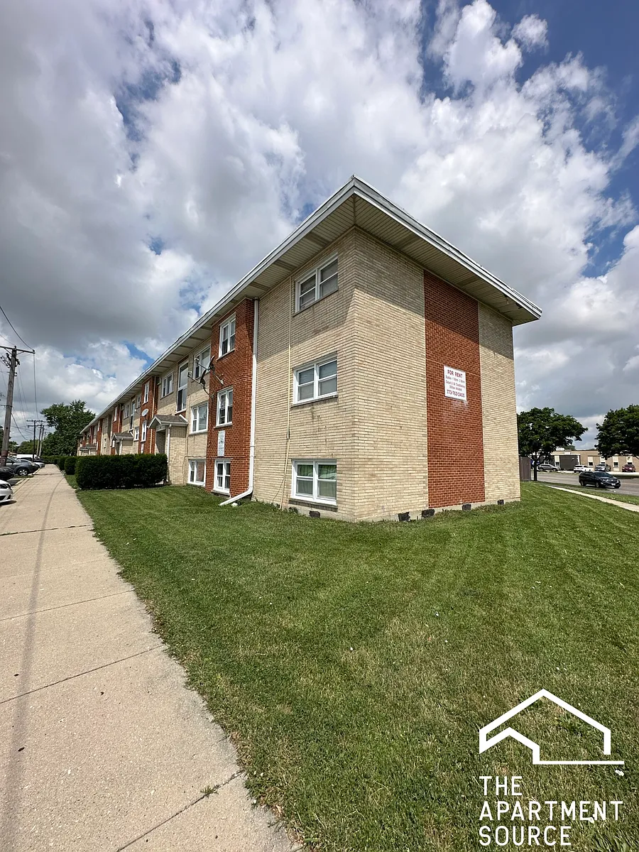 Building Photo - 9632 Ivanhoe Ave #1A