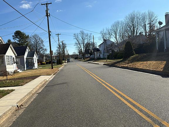 5th image of 122 Highland Ave