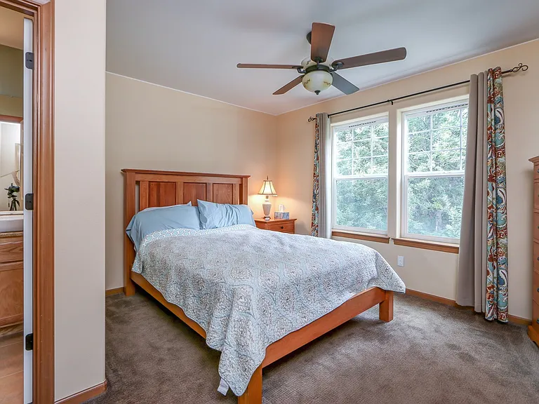10595 NE Kingston Meadows Cir — Photo 7