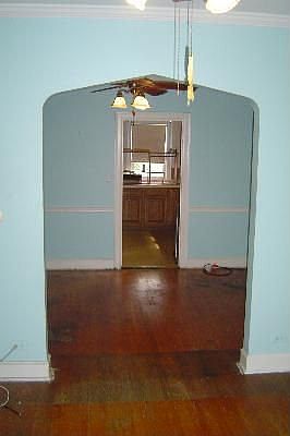 4th image of 8215 Lowell Ave