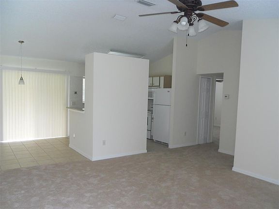 2nd image of 191 SW Tulip Blvd