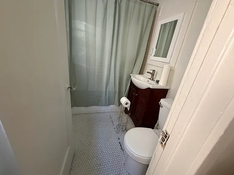 1941 W Washington Blvd #1941 — Photo 16