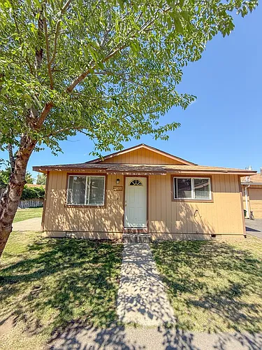 3037 Kane St Photo 1