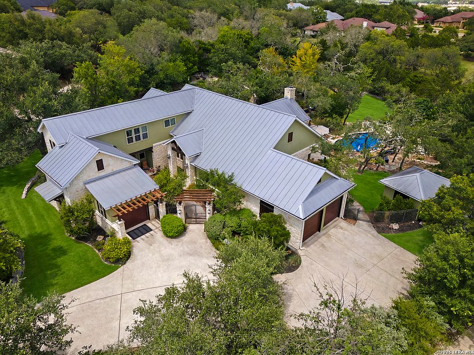 1st image of 148 Balcones Bend