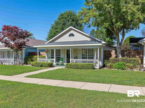 18 Cottage Dr, Fairhope, AL 36532