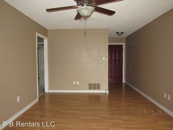 5th image of 317 NE Skyline Cir