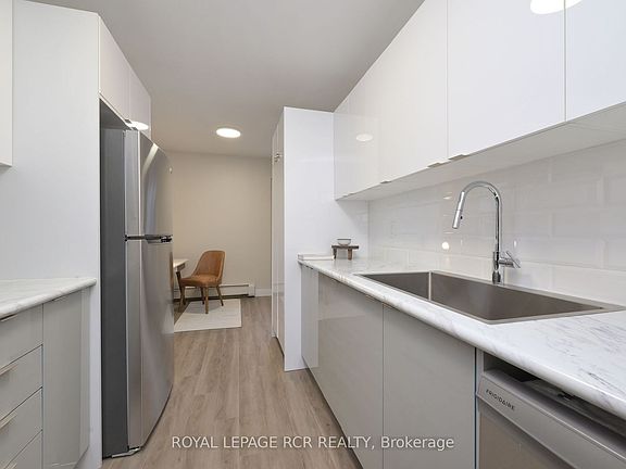 4th image of 72 1st St #102