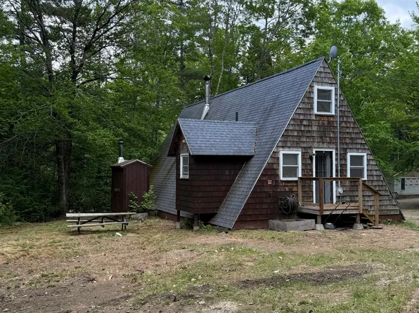 9 Spruce Road, Middleton, NH 03887