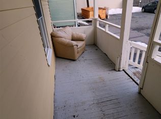 27 Henry St APT 1R, Framingham, MA 01702