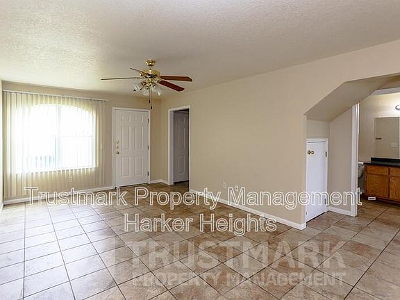 5th image of 3805 Wind Ct Unit B