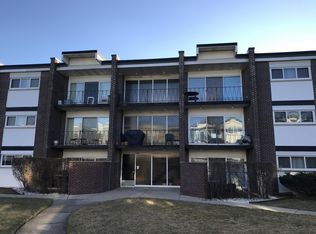 10108 Peach Pkwy APT M1, Skokie, IL 60076