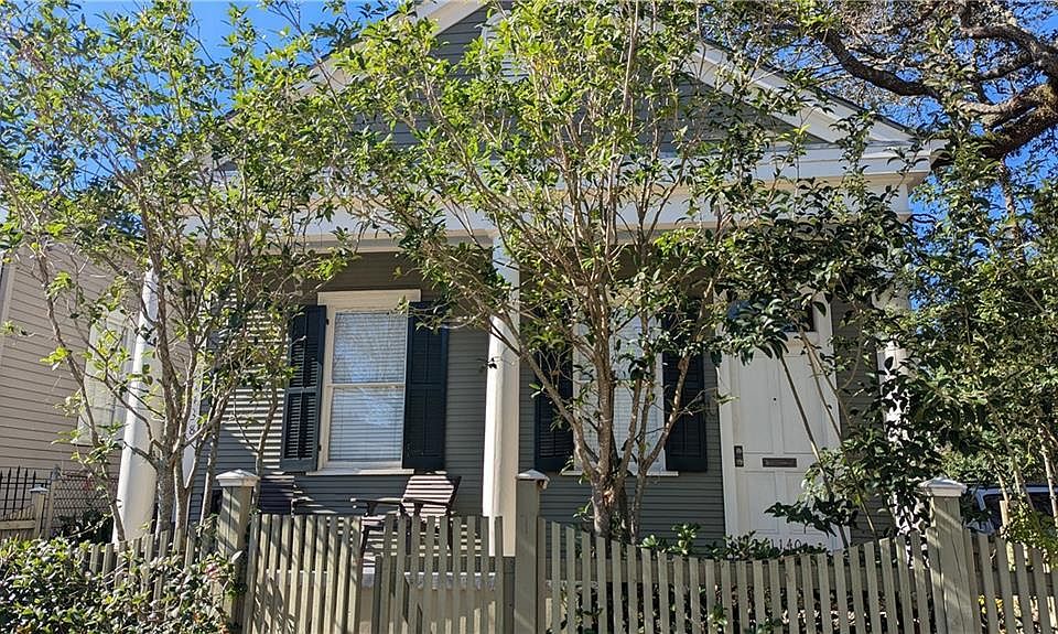 1st image of 1138 Arabella St