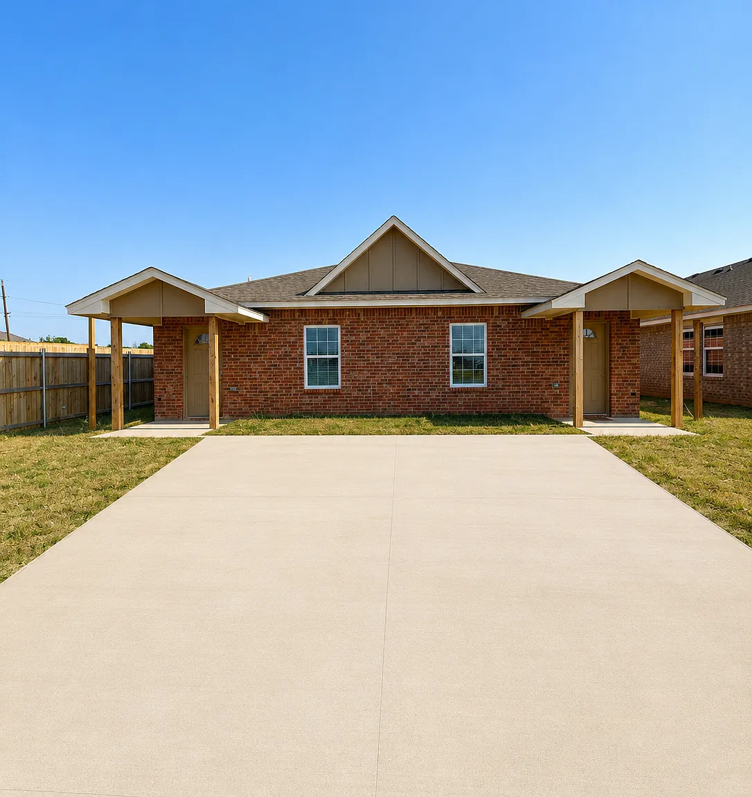 3 bed, 1200 sqft, $1,350 — Photo 1