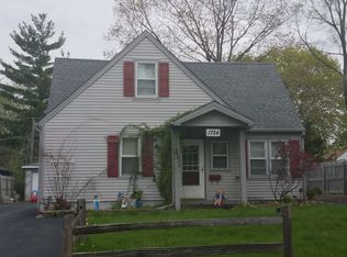 1724 Brentwood Dr, Round Lake Heights, IL 60073