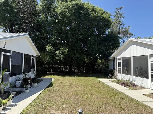 213 SE 1st Ave Photo 1