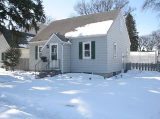 602 Oak St, Grand Forks, ND 58201