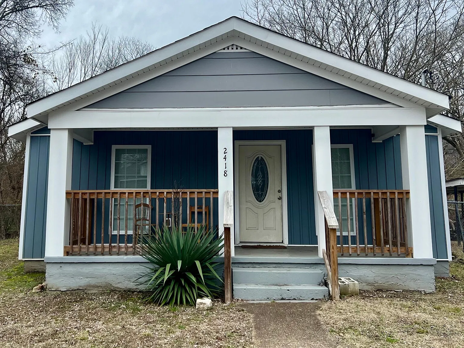 2418 Taylor St — Photo 1