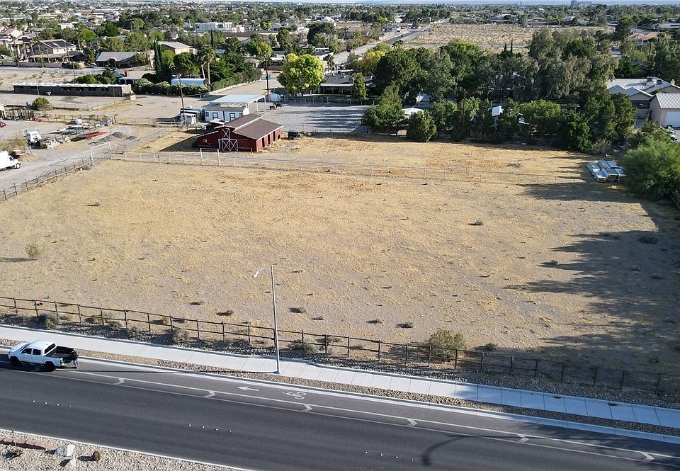 1st image of Lone Mtn