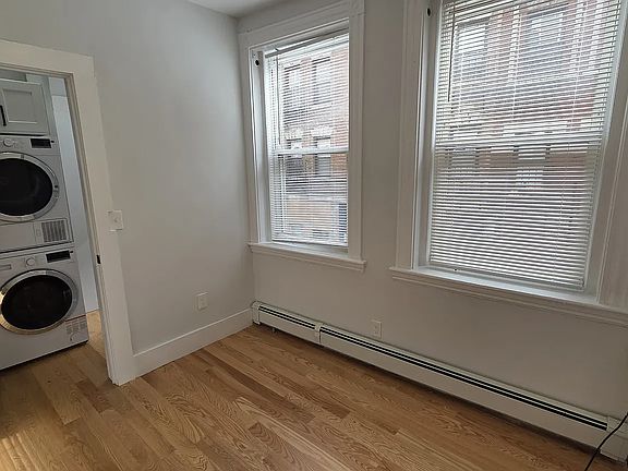 3rd image of 152 Salem St #3A