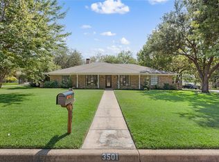 3501 Marsh Ln, Grapevine, TX 76051