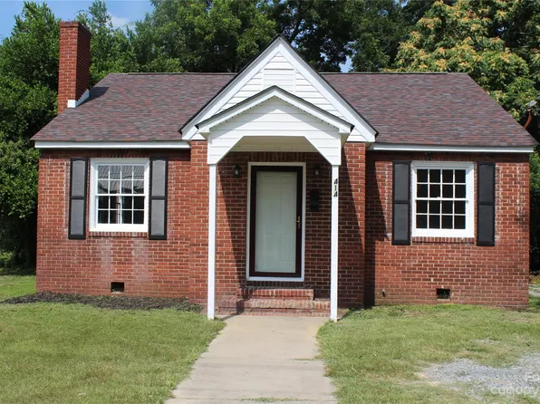 414 Spring St, Hamlet, NC 28345