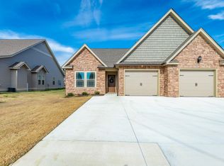 166 Sunset Cove Dr #49A, Rossville, GA 30741