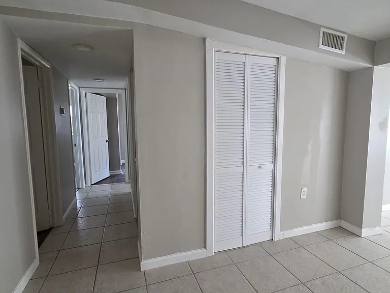 3818 Everglades Rd — Photo 7