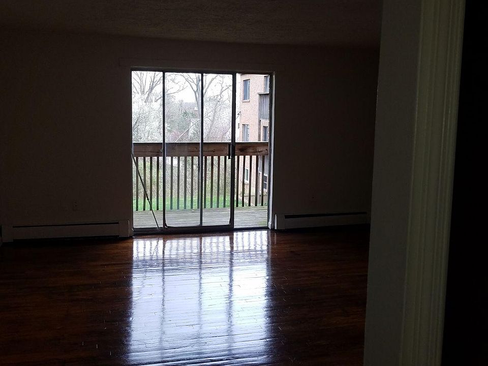 2nd image of 4047 Reading Rd APT 34