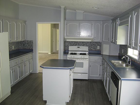 4th image of 623 N Lincoln Ave